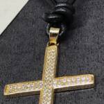 colar masculino couro ouro cruz cravejado 20