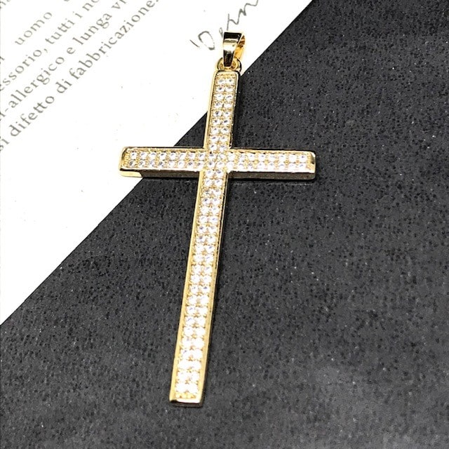 pingente cruz cravejado ouro 18k 42